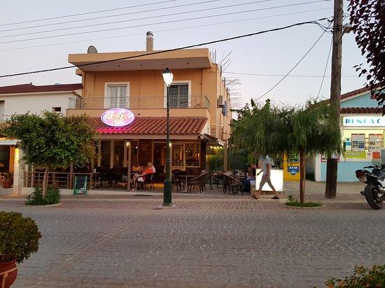 BB's Bar