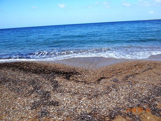 Vrachinari Beach